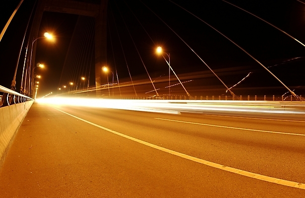 포토 JPG 도로 길 백그라운드 야경 가로등 사람없음 야외 빛 도시 고속도로 서해대교 서해안 가교 국내포토 건축물 공공시설 교통시설 다리_건축물 야간 파일형식 풍경_경치