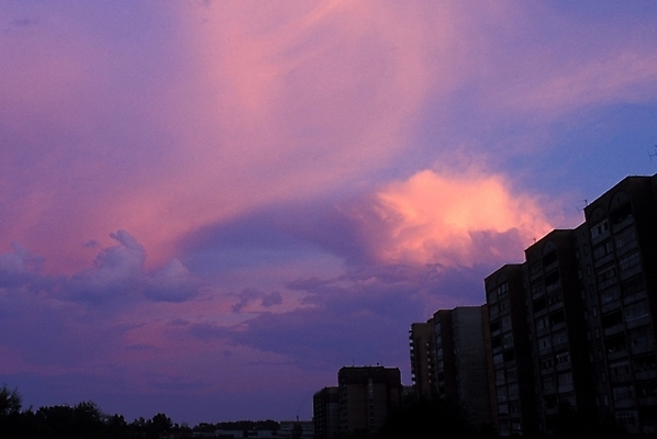 포토 JPG 주간 구름 해외풍경 해외 건축물 유럽 외국문화 자연 하늘 풍경 사람없음 야외 건물 일출 일몰 러시아 국내포토 자연요소 건축 나라 문화 노을 생태계 파일형식