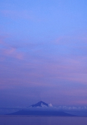 포토 JPG 주간 구름 해외풍경 해외 바다 섬 자연 하늘 풍경 사람없음 야외 파푸아뉴기니 뉴기니 국내포토 자연요소 오세아니아 생태계 파일형식
