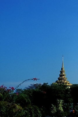 포토 JPG 주간 해외풍경 시설물 건축물 건축 아시아 외국문화 여행 고건축 유적 해외건축 자연 풍경 사람없음 야외 관광지 탑 동남아시아 궁전 캄보디아 왕궁 로얄팰리스 국내포토 자연요소 전통 해외 나라 문화 생태계 파일형식