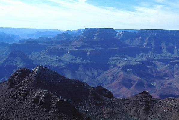 포토 JPG 주간 해외풍경 해외 외국문화 북아메리카 자연 하늘 산 아메리카 풍경 사람없음 야외 골짜기 미국 돌산 암벽 기암절벽 독산 국내포토 자연요소 문화 절벽 대륙 생태계 파일형식