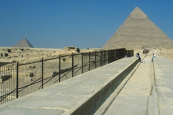 포토 JPG 주간 해외풍경 시설물 건축물 건축 외국문화 여행 고건축 유적 해외건축 아프리카 자연 유물 이집트 풍경 사람없음 야외 관광지 세계문화유산 문화재 피라미드 이집트문화 아프리카건축 국내포토 자연요소 전통 해외 나라 문화 생태계 랜드마크 파일형식