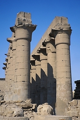 포토 JPG 주간 해외풍경 시설물 건축물 건축 유럽 외국문화 여행 고건축 유적 해외건축 아프리카 자연 유럽건축 유물 신전 이집트 풍경 사람없음 야외 관광지 문화재 기둥 카르낙신전 국내포토 자연요소 전통 해외 나라 문화 서양건축 생태계 파일형식