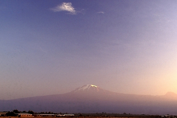 포토 JPG 주간 구름 해외풍경 해외 자연 하늘 산 풍경 사람없음 야외 새벽 실크로드 국내포토 자연요소 생태계 파일형식