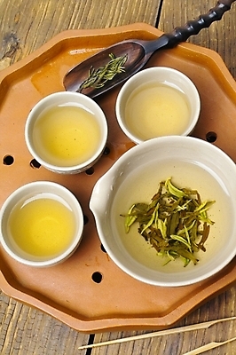 포토 JPG 한국전통 웰빙 음료 음식 사람없음 차 전통차 찻잔 다기 다도 찻주전자 녹차 국내포토 전통 주전자 잔 한국 차_음료 예절 파일형식