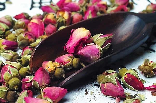 포토 JPG 한국전통 웰빙 꽃잎 꽃 음료 음식 사람없음 장미 차 다기 티스푼 장미차 국내포토 식물 전통 한국 숟가락 다도 꽃차 파일형식