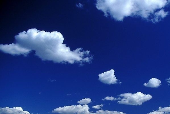 포토 JPG 주간 구름 자연 하늘 날씨 풍경 사람없음 야외 맑음 뭉게구름 국내포토 자연요소 생태계 파일형식 구름_자연