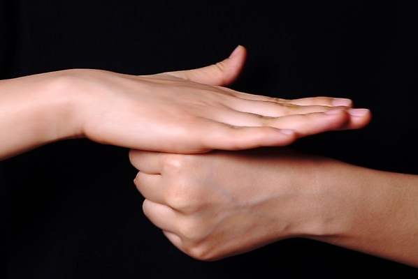 포토 1 모션 실내 사람 내부 신체부위 수화 파일형식 수신호 손 한명 신체 스튜디오촬영 손짓 지문자 누끼 국내포토 수화언어