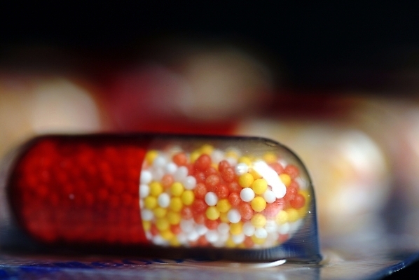 포토 JPG 스튜디오촬영 의학 실내 근접촬영 사람없음 알약 약 여러개 의료용품 오브젝트 국내포토 뷰포인트 다수 의료기기 내부 파일형식