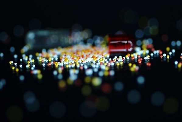 포토 JPG 스튜디오촬영 의학 실내 사람없음 알약 약 여러개 의료용품 오브젝트 국내포토 다수 의료기기 내부 파일형식