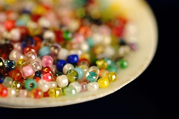 포토 JPG 장신구 미술 근접촬영 사람없음 컬러풀 오브젝트 비즈 비즈공예 스팽글 국내포토 뷰포인트 컬러 문화예술 공예 파일형식