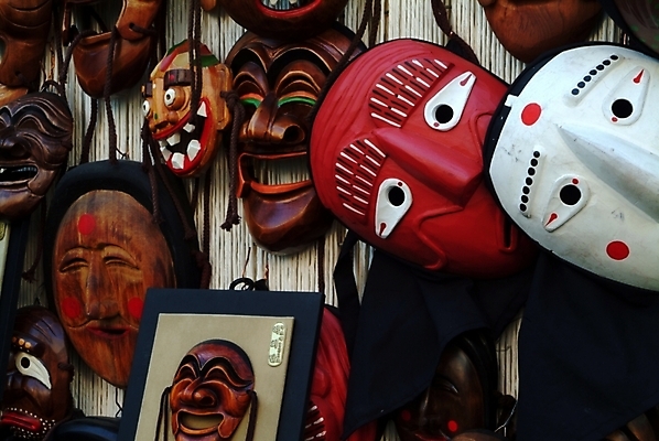 포토 JPG 한국문화 한국전통 전통 전통소품 한국 실내 가면 사람없음 전통놀이 오브젝트 탈 하회탈 전통탈 국내포토 동양문화 아시아 놀이 내부 파일형식