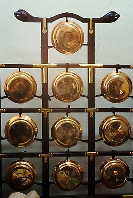 포토 JPG 한국문화 한국전통 전통 악기 음악 타악기 실내 국악기 사람없음 운라 국내포토 동양문화 문화예술 한국 국악 내부 파일형식