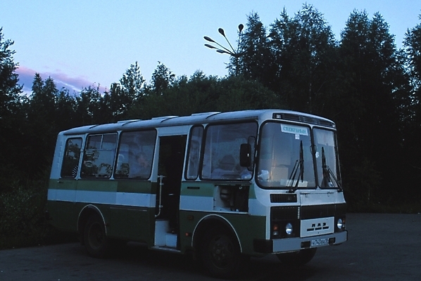 포토 JPG 주간 해외풍경 유럽 산업 육상교통 외국문화 교통 한대 자동차 버스 사람없음 야외 운송업 러시아 국내포토 자연요소 1 해외 나라 문화 교통수단 대중교통 풍경 파일형식