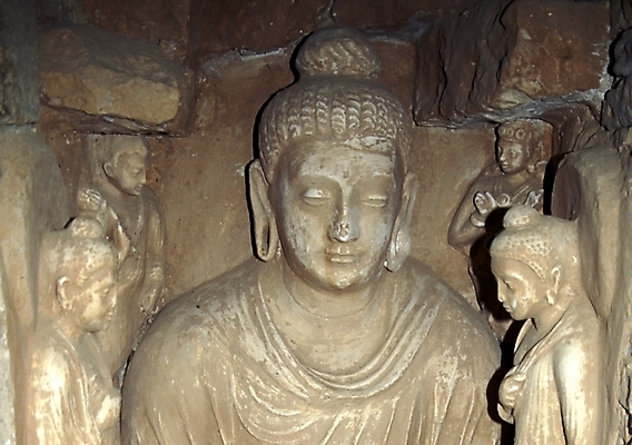 포토 JPG 종교 조각 외국문화 불교 유적 종교용품 유물 실내 사람없음 불상 불교용품 부처 부조 돌부처 석불 조각_조소 국내포토 전통 문화 내부 조소 파일형식