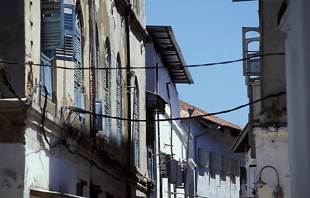 포토 JPG 주간 해외풍경 시설물 건축물 현대건축 건축 자연 주택 풍경 빌딩 사람없음 야외 건물 빌라 연립주택 상업시설 국내포토 자연요소 해외 시설 생태계 상업 파일형식