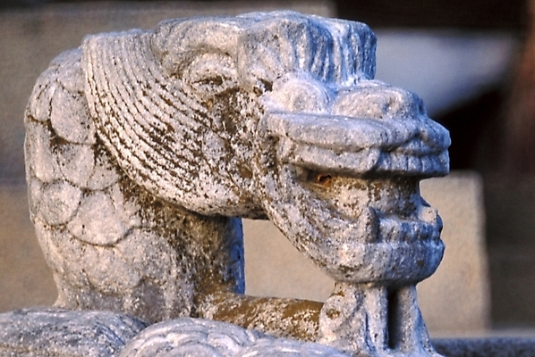 포토 JPG 주간 한국문화 한국전통 시설물 건축 조각 고건축 한국건축 석조 사람없음 야외 조각상 동양건축 용 작품 석상 돌조각 조각_조소 국내포토 자연요소 동양문화 전통 건축물 한국 미술 조형물 돌_바위 조소 파일형식 동양