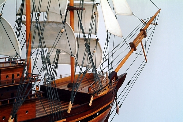 포토 JPG 산업 교통 수상교통 실내 사람없음 장식 모형 운송업 화물선 오브젝트 모형배 배모형 선박 국내포토 교통수단 배_교통 내부 파일형식