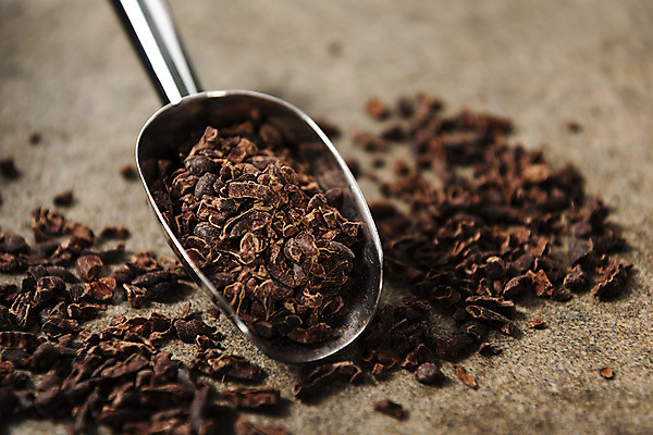 포토 JPG 스튜디오촬영 실내 근접촬영 사람없음 담기 건강식품 건강식 웰빙음식 스쿱 카카오닙스 슈퍼푸드 흩어짐 국내포토 웰빙 음식 뷰포인트 컨셉 모션 건강 내부 견과류 파일형식