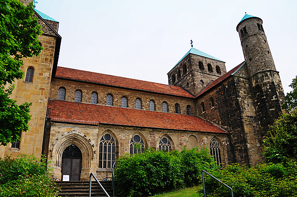 포토 JPG 해외이미지 유럽 여행 건축양식 독일 풍경 사람없음 건물 교회 세계문화유산 중세 구시가지 로마네스크 해외202004 해외포토 건축물 건축 나라 종교건축 문화재 역사 파일형식 이미지허브