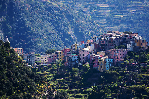 포토 JPG 해외이미지 유럽 바다 중년 건축양식 산 사람없음 마을 항구 이탈리아 도시 중세 역사 지중해 타운 해외202004 해외포토 건축 나라 교통시설 성인 파일형식 이미지허브