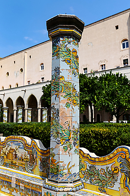 포토 JPG 해외이미지 기독교 사람없음 교회 이탈리아 사찰 수도원 나폴리 바실리카 숭배 해외202004 해외포토 유럽 종교 종교건축 건물 파일형식 이미지허브