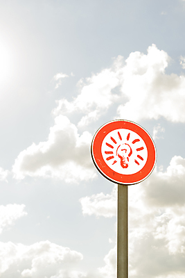 포토 JPG 해외이미지 구름 지구 백그라운드 컨셉 자연 하늘 추상 아이디어 경고 사람없음 야외 빨간색 초록색 지구본 환경 재활용 에너지 표지판 메시지 선택 보호 방향 교차로 심볼 사인 에코 친환경 생태계 도로표지판 공지사항 낭비 내추럴 방법 생태학 효율 해외202004 해외포토 자연요소 교육 도로 길 컬러 무늬 알림판 파일형식 이미지허브