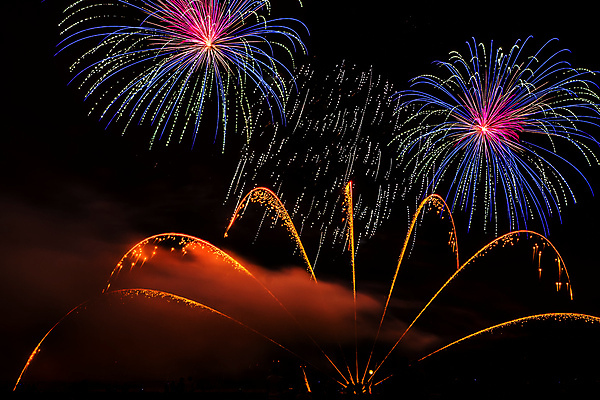 포토 JPG 해외이미지 행복 백그라운드 하늘 불 추상 휴가 불꽃 새로움 기념 이벤트 사람없음 빨간색 빛 컬러풀 파티 검은색 축제 어둠 자유 로켓 축하 4 야간 큼 폭발 연도 마법 7월 광 독립 해외202004 해외포토 자연요소 감정 컬러 컨셉 무늬 숫자 날짜 크기 파일형식 이미지허브