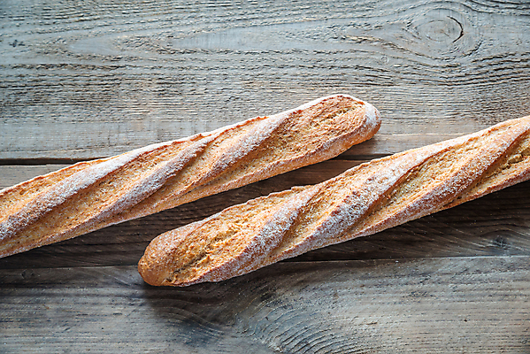 포토 JPG 해외이미지 전통 음식 2 탁자 건강 사람없음 목재 갈색 침묵 빵집 껍질 흰색 시골 신선 막대기 황금 아침식사 바게트 낟알 밀 굽기 밀가루 토스트 덩어리 프랑스어 점심식사 번 얇은 해외202004 해외포토 나무 문자 빵 컬러 가구 재료 곡류 상점 식사 소리 가루 구이 파일형식 이미지허브