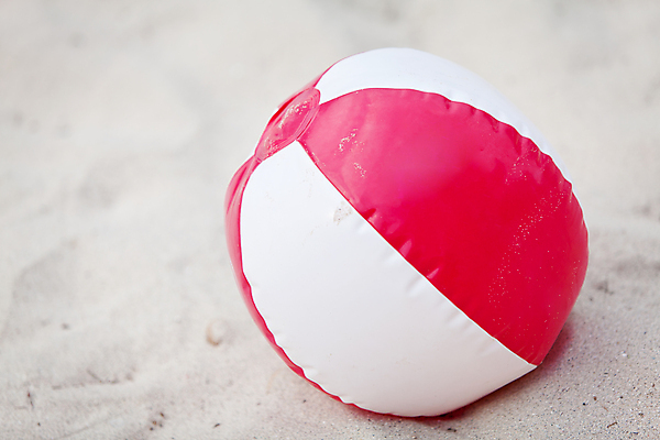 포토 JPG 해외이미지 라이프스타일 어린이 모래 스포츠 바다 여행 포즈 백그라운드 공 자연 놀이 휴가 사람없음 빨간색 물 컬러풀 장난감 햇빛 게임 흰색 원형 플라스틱 당구 풍선 해외202004 해외포토 자연요소 도형 컬러 재질 사람 생활 태양 구기 생태계 파일형식 이미지허브