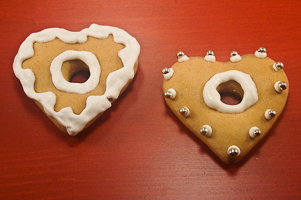 포토 JPG 해외이미지 빵 크리스마스 겨울 선물 사람없음 장식 쿠키 과자 축제 하트 축하 달콤 설탕 프로스팅 해외202004 해외포토 모양 계절 기념일 음식 컨셉 디저트 맛 제빵 파일형식 이미지허브