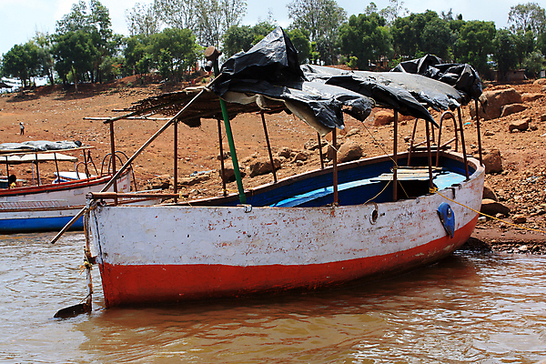 포토 JPG 해외이미지 호수 여행 교통시설 항해 사람없음 물 강 보트 강가 닻 해외202004 해외포토 자연요소 교통 배_교통 시설 파일형식 이미지허브
