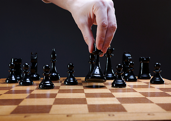 포토 JPG 해외이미지 모양 스포츠 조각 표면 사람없음 목재 검은색 경쟁 줄무늬 도전 게임 흰색 체스말 체스 계획 대표 왕 라이벌 정사각형 여왕 사기꾼 줄서기 지능 해외202004 해외포토 도형 나무 컬러 컨셉 무늬 재료 모션 놀이 말_게임 파일형식 이미지허브