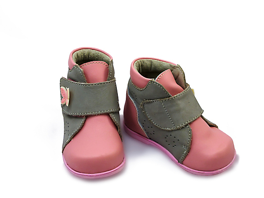 포토 JPG 해외이미지 분홍색 신발 부츠 사람없음 유행 아기 가죽 활 내추럴 고립 해외202004 해외포토 컬러 사람 파일형식 이미지허브