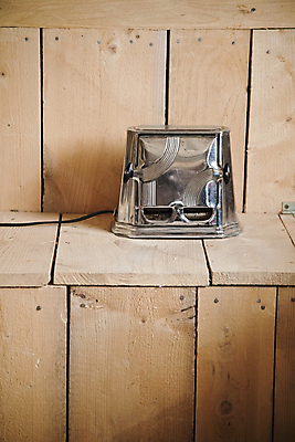 포토 JPG 해외이미지 음식 빵 사람없음 한개 금속 기계 골동품 시골 뜨거움 아침식사 널 만취 질감 토스트 구식 옛날 해외202004 해외포토 1 재질 식사 술취함 파일형식 이미지허브