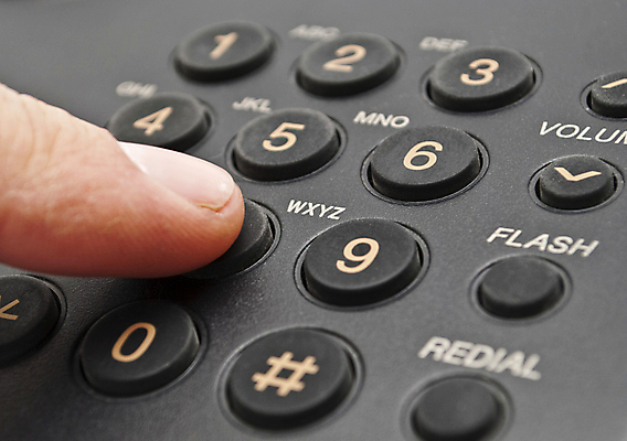 포토 JPG 해외이미지 인터넷 비즈니스 통신 손가락 형상 사람없음 가로 빛 스마트폰 글로벌 숫자 3D 검은색 클래식 코드 연결 플라스틱 전화기 오브젝트 수화기 싱글 복고 구식 옛날 키패드 타종 해외202004 해외포토 문자 손 컬러 컨셉 재질 핸드폰 스마트기기 종 디지털합성 파일형식 이미지허브