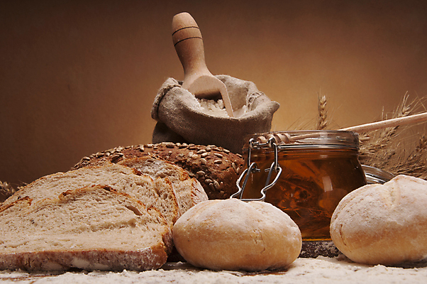 포토 JPG 해외이미지 식물 구름 전통 음식 빵 조각 백그라운드 다이어트 채소 과일 자연 탁자 하늘 아침 치즈 건조 파스타 건강 옥수수 씨앗 사람없음 목재 파란색 빛 갈색 주방 식사 빵집 맛 아침식사 상품 굽기 향수 준비 유기농 심플 밀가루 꿀 덩어리 작살 호밀 귀리 해외202004 해외포토 주간 자연요소 나무 웰빙 컬러 가구 컨셉 재료 유제품 곡류 서양음식 상점 화장품 가루 구이 생태계 파일형식 이미지허브