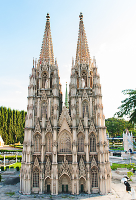 포토 JPG 해외이미지 모델 전통 유럽 문화 여행 건축양식 파타야 태국 하늘 독일 사람없음 건물 경제 도시풍경 도시 센터 역사 재산 큼 심볼 무역 눈금 과거 기념물 미니 복제 옛날 지리 쾰른 스타일 해외202004 해외포토 건축물 건축 나라 산업 아시아 컨셉 풍경 금융 크기 파일형식 이미지허브