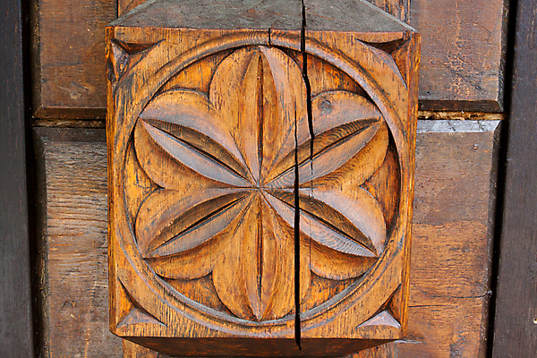 포토 JPG 해외이미지 주택 사람없음 목재 원형 균열 묘사 솜씨 옛날 해외202004 해외포토 도형 나무 재료 모션 건물 파일형식 이미지허브