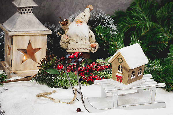 포토 JPG 해외이미지 나무 계절 별 크리스마스장식 크리스마스 겨울 동화 휴가 크리스마스카드 주택 사탕 이야기 풍경 사람없음 장식 가로 빛 산타클로스 마을 얼음 수확 흰색 달콤 저녁 숲 12월 썰매 장면 공상 전나무 화상 크리스마스배경 해외202004 해외포토 자연요소 식물 기념일 컬러 백그라운드 농업 디저트 카드_감사 건물 날짜 맛 상처 야간 파일형식 이미지허브