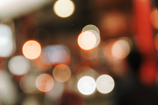 포토 JPG 해외이미지 디자인 백그라운드 크리스마스 추상 휴가 전등 새로움 미술 사람없음 장식 빨간색 빛 컬러풀 노란색 파티 축제 원형 야간 소프트포커스 연도 보케 광 블러 해외202004 해외포토 자연요소 도형 기념일 컬러 컨셉 무늬 문화예술 조명 촬영기법 이벤트 파일형식 이미지허브