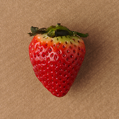 포토 JPG 해외이미지 딸기 실내 근접촬영 사람없음 하이앵글 달콤 베이지색배경 해외202004 해외포토 뷰포인트 백그라운드 과일 내부 맛 베이지색 파일형식 이미지허브