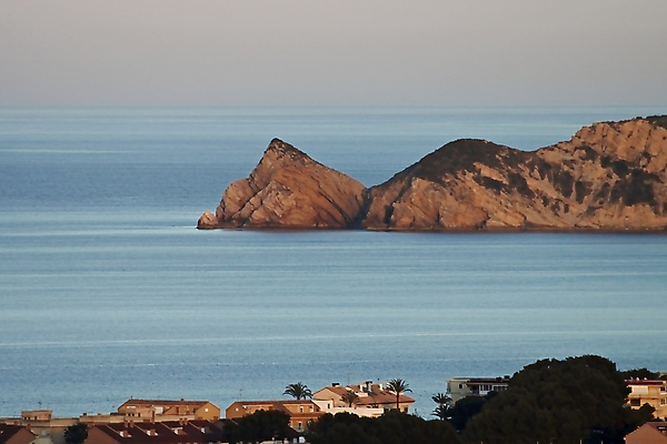 포토 JPG 해외이미지 바다 여행 자연 하늘 휴가 풍경 사람없음 야외 물 여름 파란색 태양 황혼 일몰 만 스페인 야간 저녁 지중해 휴양지 스페인어 터키석 해외202004 해외포토 자연요소 계절 유럽 컬러 노을 장소 보석 생태계 파일형식 이미지허브