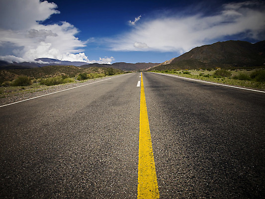 포토 JPG 해외이미지 식물 도로 길 밭 교통시설 하늘 산 건조 풍경 사람없음 야외 초록색 파란색 노란색 검은색 미국 운전 사막 고속도로 보행로 아스팔트 땅 아르헨티나 루트 직진 수평선 해외202004 해외포토 컬러 교통 북아메리카 농업 모션 남아메리카 시설 파일형식 이미지허브