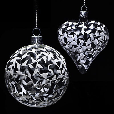 포토 JPG 해외이미지 크리스마스장식 크리스마스 검은배경 실내 사람없음 장식볼 하트 투명 오브젝트 오너먼트 해외202004 해외포토 모양 기념일 백그라운드 내부 장식 검은색 파일형식 이미지허브