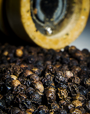 포토 JPG 해외이미지 음식 백그라운드 재료 건조 건강 씨앗 사람없음 갈색 검은색 신선 뜨거움 양념 조미료 그룹 맛 향신료 유기농 매움 날것 아로마 향 후추 내추럴 해외202004 해외포토 식물 웰빙 컬러 컨셉 향미료 파일형식 이미지허브