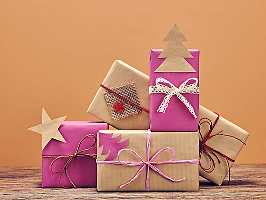 포토 JPG 해외이미지 전통 리본 종이 크리스마스 포장 새로움 사람없음 장식 상자 쌓기 축하 생일 복고 패키지 핸드메이드 해외202004 해외포토 기념일 컨셉 모션 파일형식 이미지허브