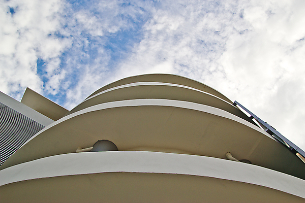 포토 JPG 해외이미지 모양 디자인 외관 백그라운드 회사 비즈니스 건축양식 창문 유리 하늘 성공 미래 새로움 직장 사람없음 건물 그래픽 금융 파란색 도시풍경 사무실 반사 탑 성장 흰색 도시 업무 센터 재산 도심 큼 무역 지역 철강 해외202004 해외포토 건축물 건축 산업 컬러 컨셉 재질 풍경 경제 작업 크기 파일형식 이미지허브