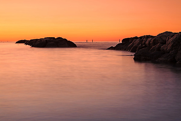 포토 JPG 해외이미지 바다 여행 오렌지 자연 하늘 아침 날씨 풍경 사람없음 가로 빨간색 물 빛 평화 일출 황혼 일몰 새벽 저녁 암초 수평선 해외202004 해외포토 주간 자연요소 컬러 컨셉 과일 노을 야간 생태계 파일형식 이미지허브