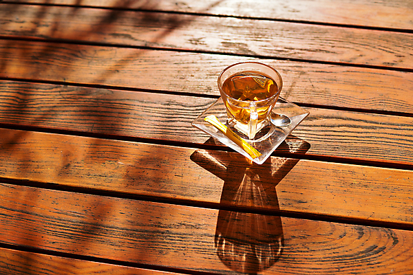 포토 JPG 해외이미지 전통 문화 음료 백그라운드 자연 유리 탁자 건강 사람없음 야외 목재 컵 햇빛 숟가락 맑음 카페 흰색 신선 액체 차 달콤 아침식사 냄비 티스푼 설탕 허브 향 칠면조 내추럴 해외202004 해외포토 나무 식물 식기 컬러 가구 재료 재질 조류 날씨 수저 태양 상점 식사 맛 솥 생태계 파일형식 이미지허브